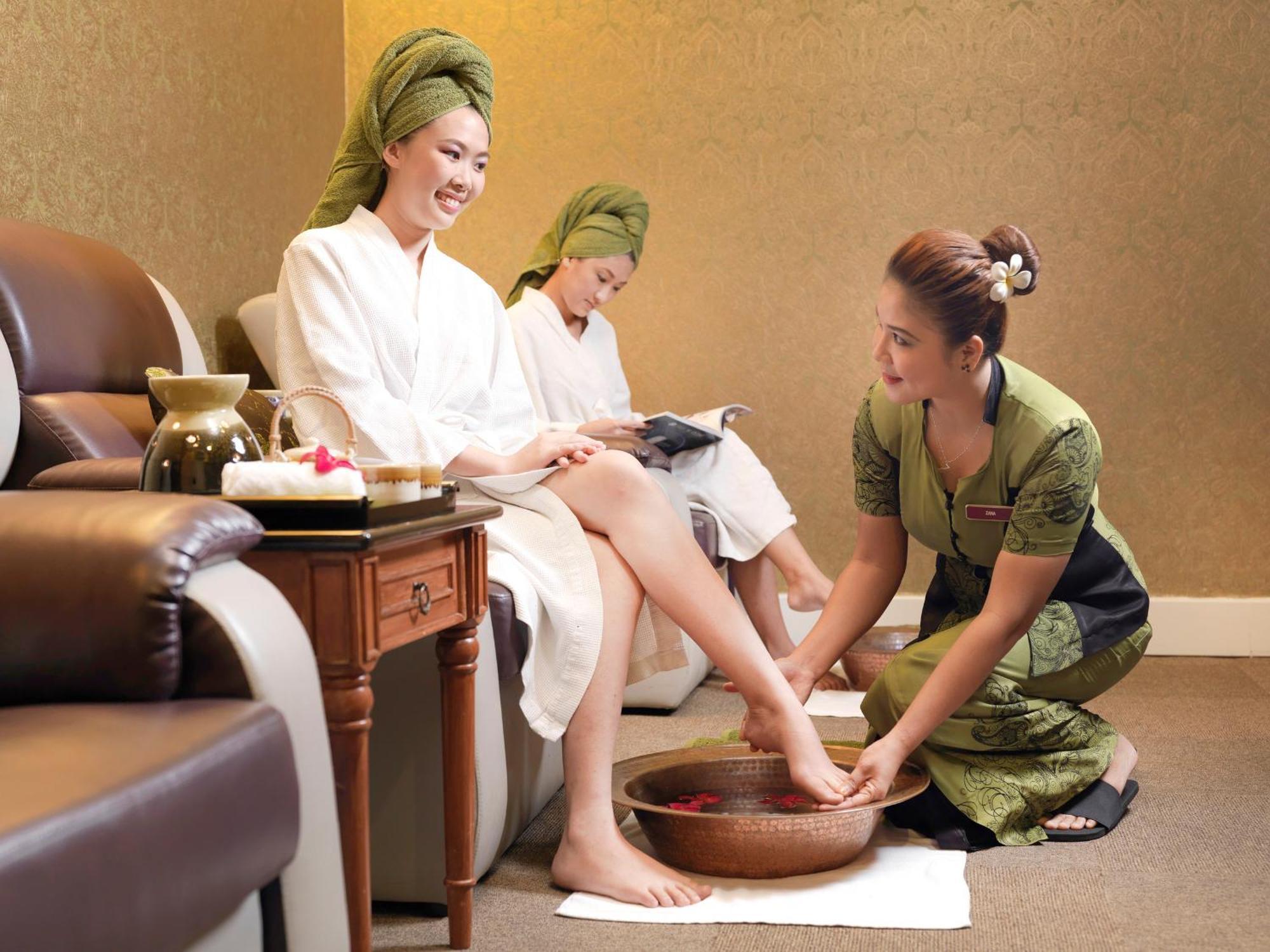 Hotel Grand Lexis Port Dickson Zewnętrze zdjęcie Thai spa